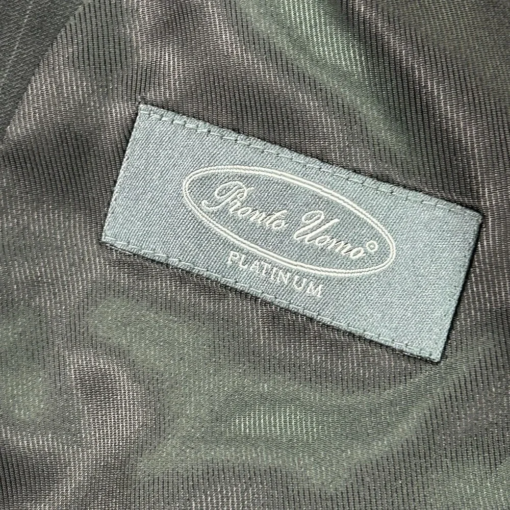 Pronto Uomo Platinum Suit Jacket Vest Set Mens 50R Black Pinstripe Wool 2 Button